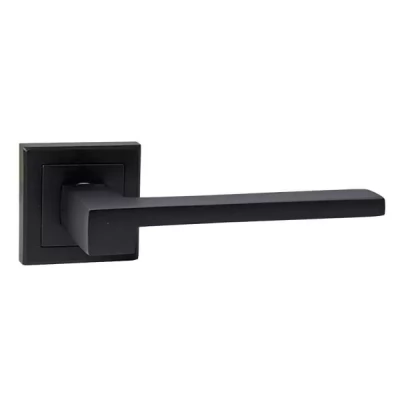 Maner pentru usa P07, p/u usi interne, aluminiu, baza patrata, culoarea neagra
