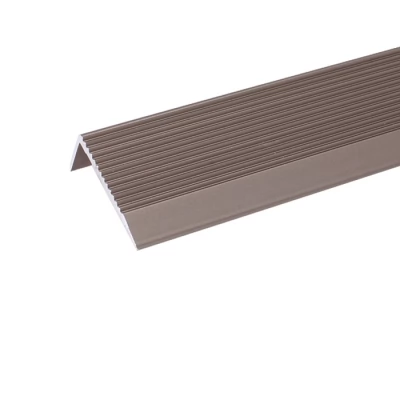 P5 Profil aluminiu striat p/u trepte 0.9m Champagne Matt 