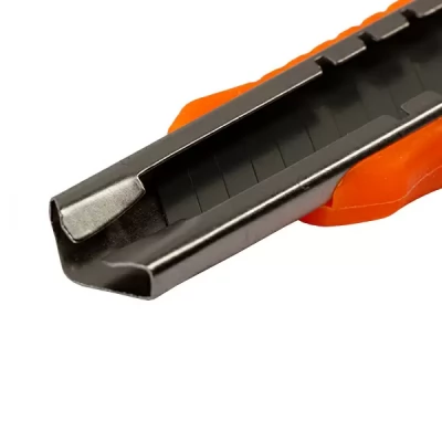 cutter-18mm-cu-sina-metalica-clema-maner-din-plastic-thumb-3